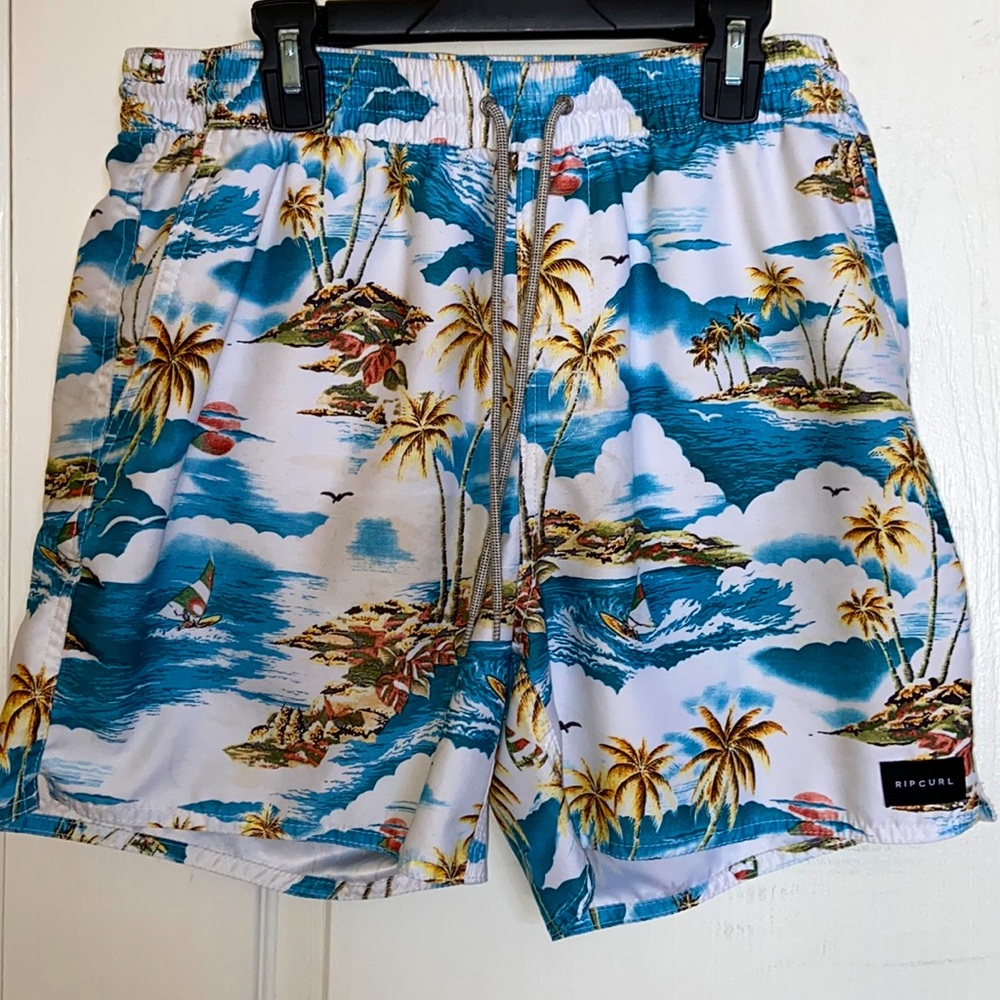 Mens rip curl sim shorts comfy look at other listings willing to sell in bundl